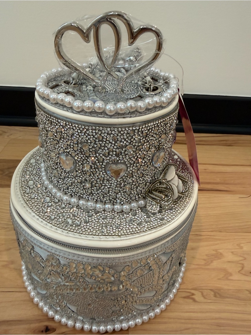 Betsey Johnson Rhinestone Cake Crossbody Bag Silver Novelty Purse NWT - Picture 2 of 6